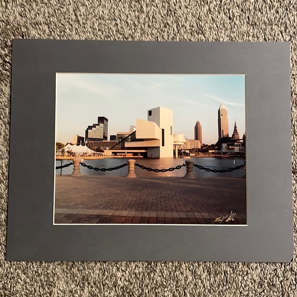 RARE vintage 8x10 autographed photo Rock-n-Roll Hall of Fame Cleveland Ohio